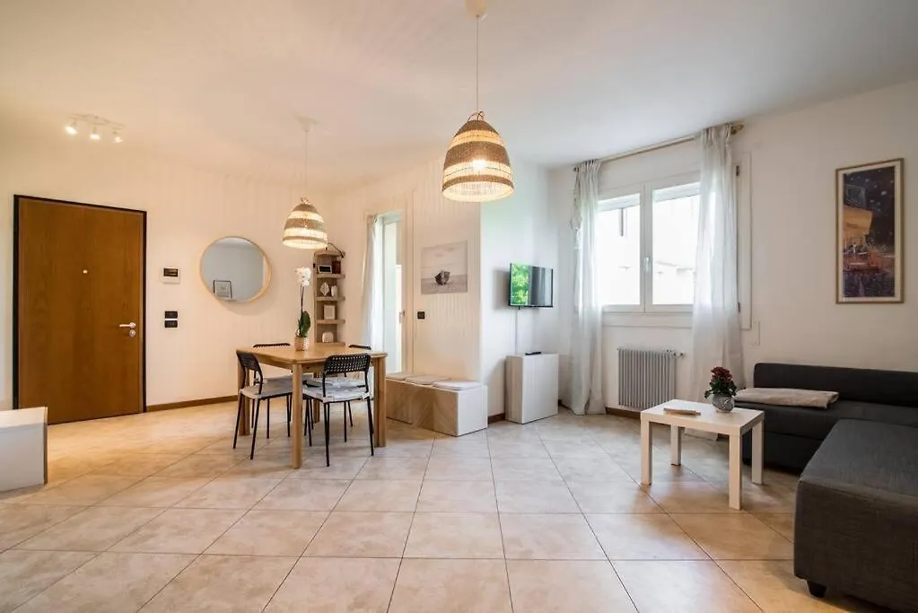 Enjoy Home - Appartamento Ampio, Luminoso E Immerso Nel Verde Padova